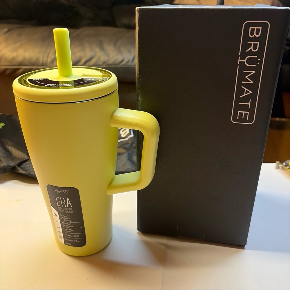 BrüMate Era 20 oz Tumbler with Handle and Straw | 100% Leakproof